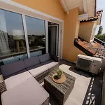 Come4stay - Zentrale Lage - Balkon By Interhome شقة