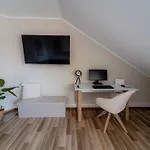 Come4stay - Zentrale Lage - Balkon By Interhome شقة التوتينغ
