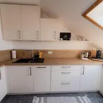 Come4stay - Zentrale Lage - Balkon By Interhome *
