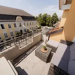 Come4stay - Zentrale Lage - Balkon By Interhome شقة