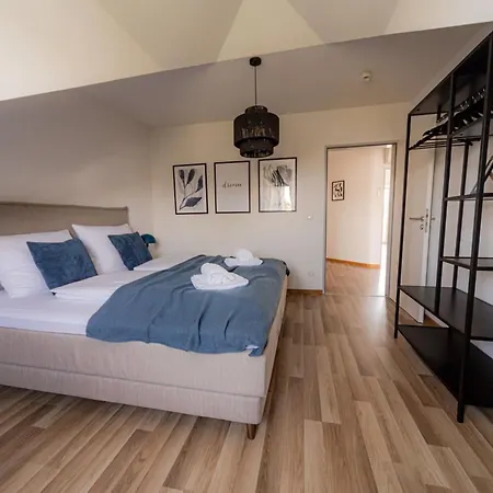 Come4stay - Zentrale Lage - Balkon By Interhome شقة التوتينغ
