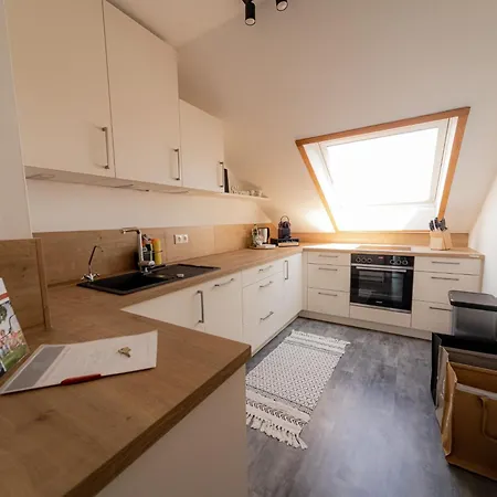Come4stay - Zentrale Lage - Balkon By Interhome *