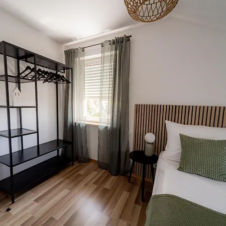 Come4stay - Zentrale Lage - Balkon By Interhome Apartamento