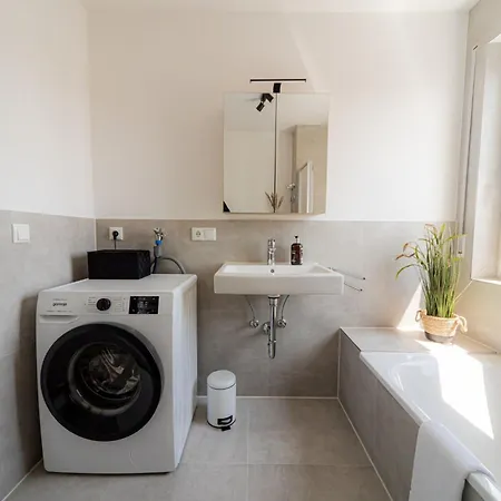 Apartamento Come4stay - Zentrale Lage - Balkon By Interhome *