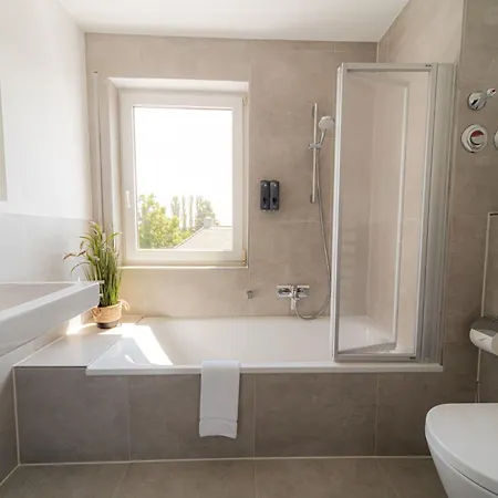 Come4stay - Zentrale Lage - Balkon By Interhome Apartamento Altötting
